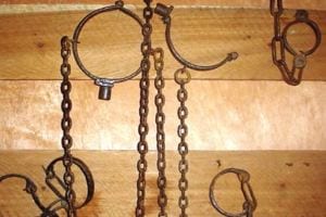 bono-manso-slave-market